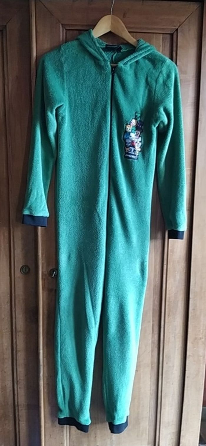 Combi pyjama Minecraft taille XS.
