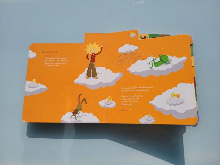 Livre tout carton avec CD Comptines pour bien dormir 😴 - photo numéro 6