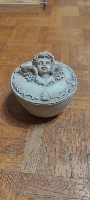 Très beau vide poche ou autre de belle qualité comme neuf couleur style ancien