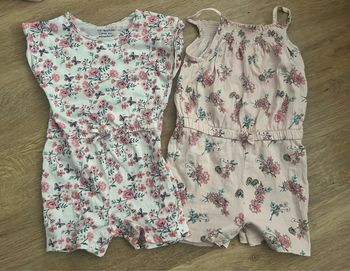 Lot de combinaisons à fleurs