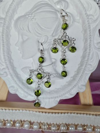 Boucles d oreilles en argent sterling 925 avec ses pierres peridot