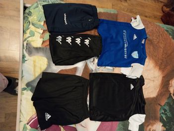 Lot vêtement foot 6 ans