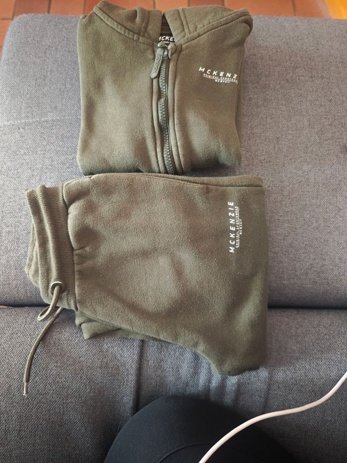 Survêtement kaki McKenzie Sweat zippé et jogging Taille 8/10 ans - photo numéro 1