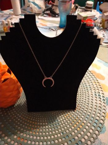 Joli pendentif en forme de lune