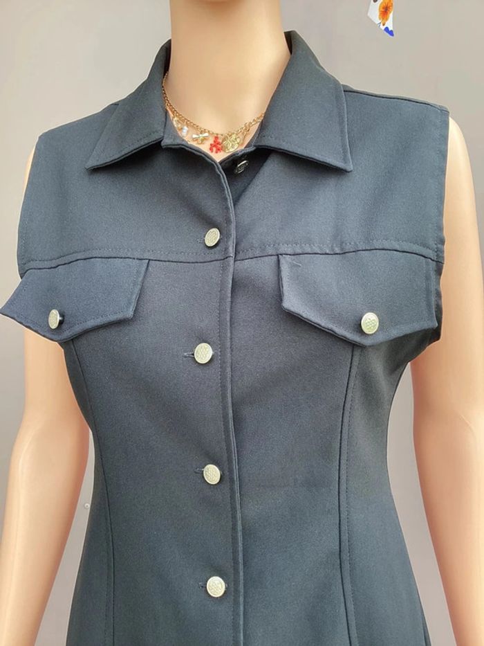 Robe noire sans manches chic – Taille S – Très bon état - photo numéro 2