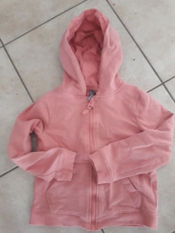 Sweat zippé à capuche