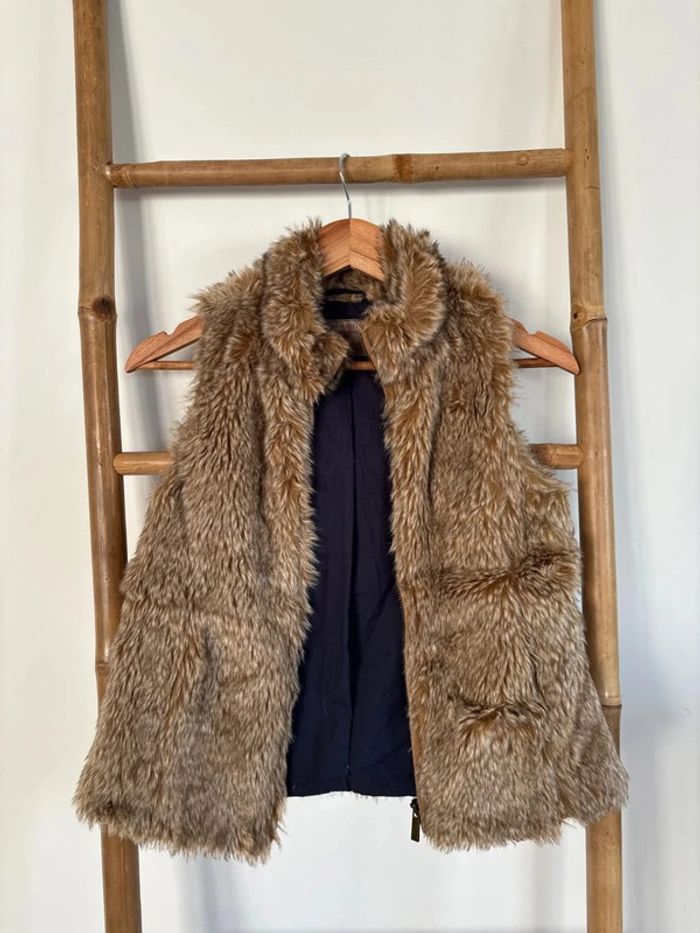 Veste moumoute sans manche Zara taille 9/10ans - photo numéro 2