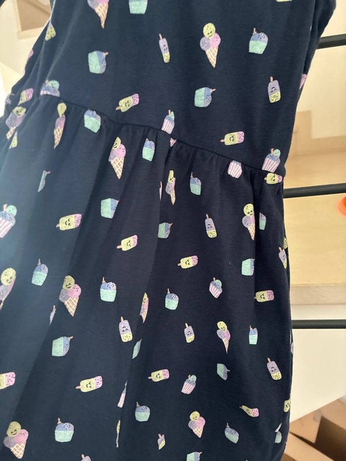 Robe légère kiabi motif glaces 6 ans état neuf - photo numéro 3