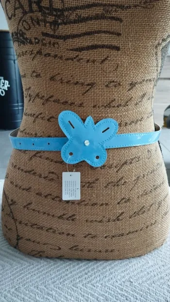 Ceinture fille bleu brillante 65 cm