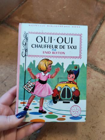 Oui-Oui chauffeur de taxi par Enid Blyton, Nouvelle Bibliothèque rose, col. Mini rose