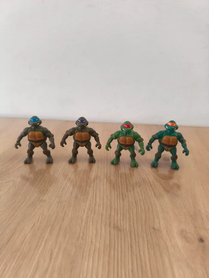 Lot mini figurines tortues ninja TMNT