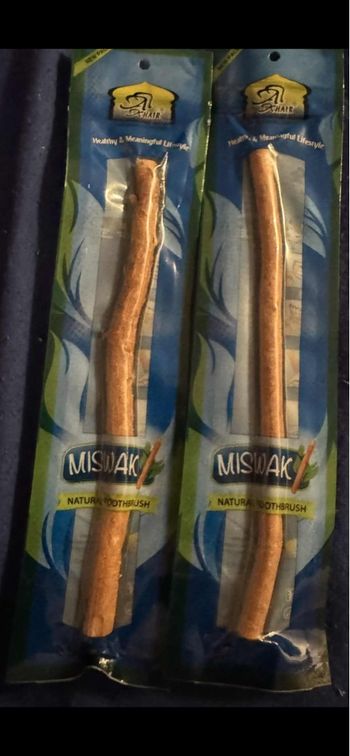 Lot de 2 bâtons miswak neuf 