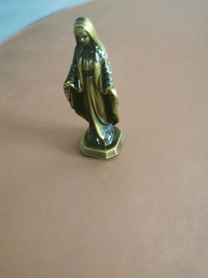 Statuette spirituelle marie ste vierge dorée - photo numéro 2