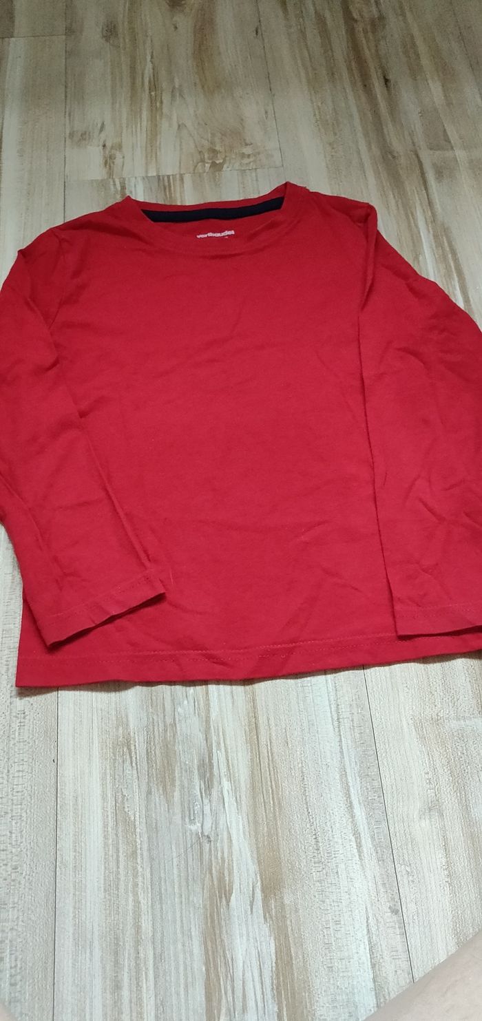Pull garçon neuf sans étiquette