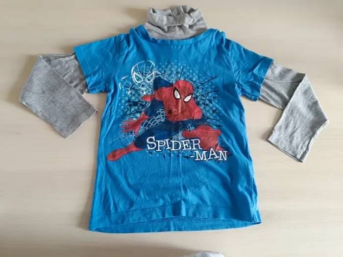 sous pull spiderman