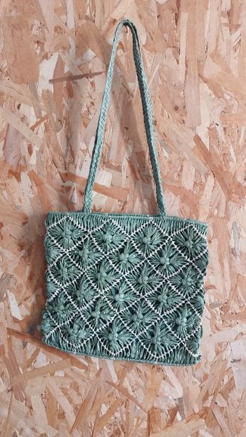 Sac en rafia et tissus