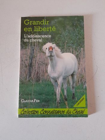 Grandir en liberté - l'adolescence du cheval