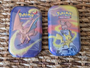 Lot Pokémon 2 Mini Tin Pouvoir de Kanto Dracaufeu et Pikachu EB10 + EB11 