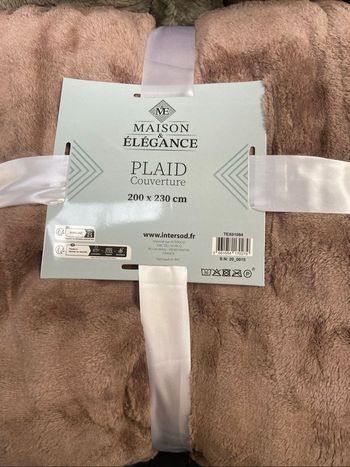 Plaid 200/230 neuf super chaud