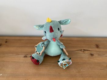 Peluche d'activités Joe le dragon Lilliputiens