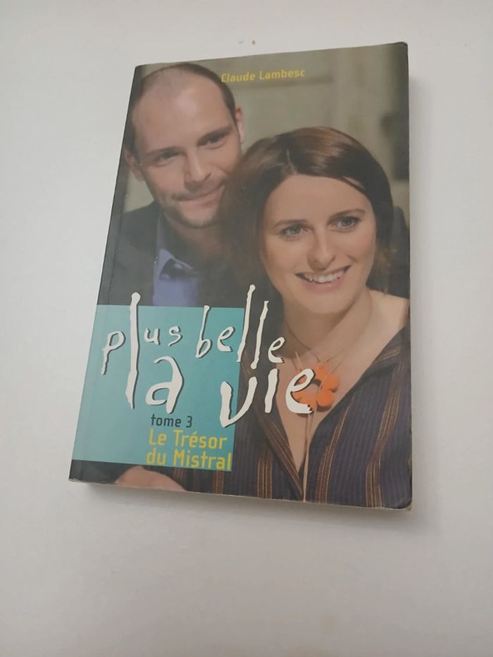 Plus belle la vie tome 1 2 3 4 - photo numéro 2