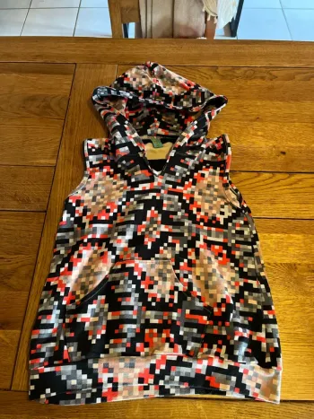 Pull Peggy pixel 7 ans