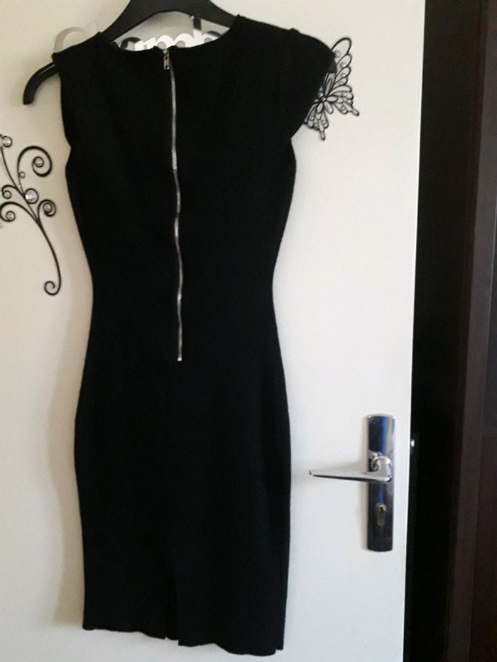 Robe noir taille S - photo numéro 2