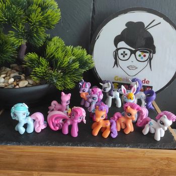 Lot 11 My Little Pony G4 blind bag Ponyville Mini Figure #geektradeponeyg4