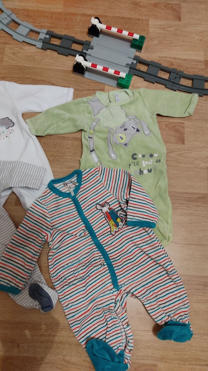 Lot 3 pyjamas 3 mois - photo numéro 3