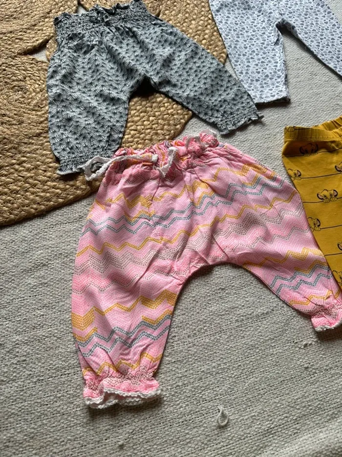 Lot de 5 pantalons bébé – Taille 3 mois – Kiabi, Primark, Vertbaudet - photo numéro 2