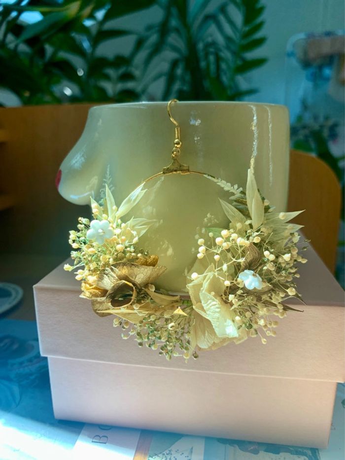 Boucles d’oreilles BO les couronnes de Victoire - photo numéro 3