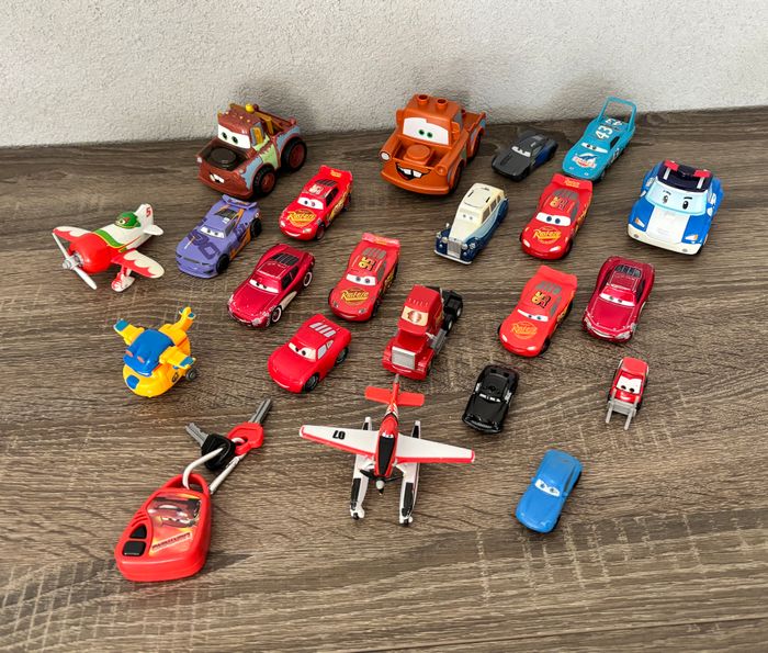 Lot de véhicules - photo numéro 2