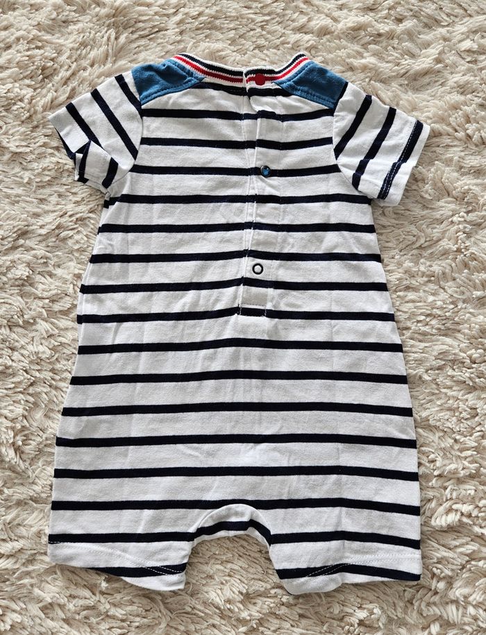 Barboteuse 3 mois - photo numéro 2