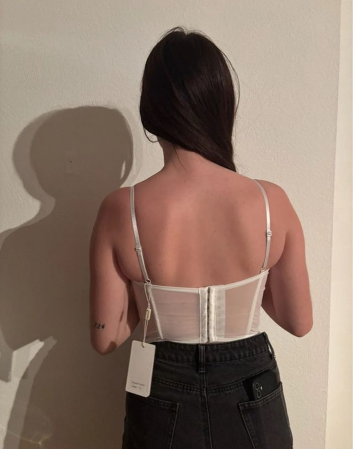 Top blanc - photo numéro 2