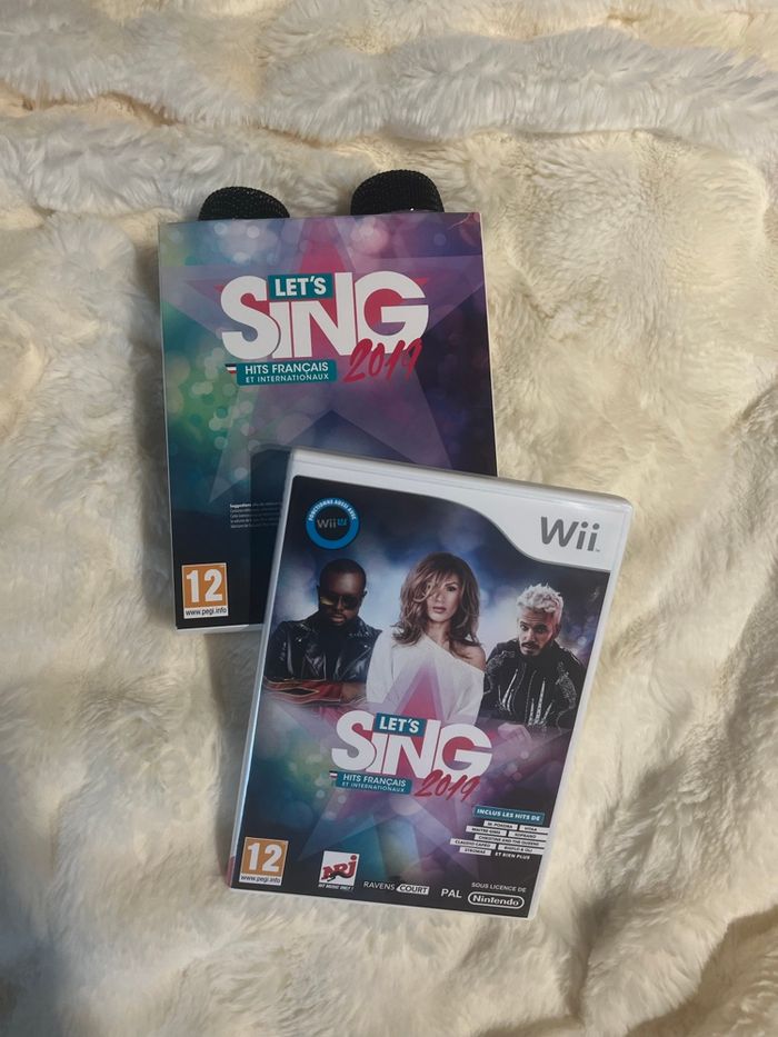 Coffret jeu Let's Sing 2019 WII / WII U + 2 micros