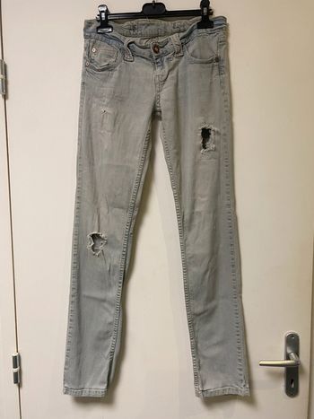 Jeans destroy bleu très clair Stradivarius taille 36