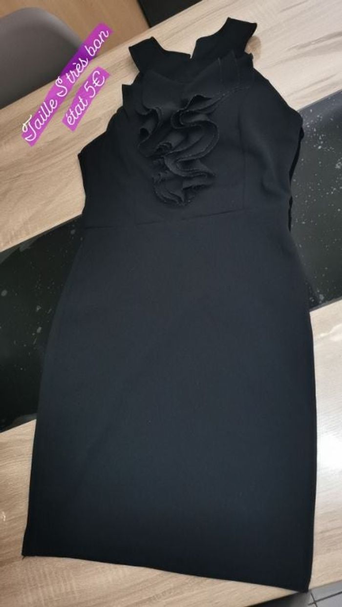 Robe noir