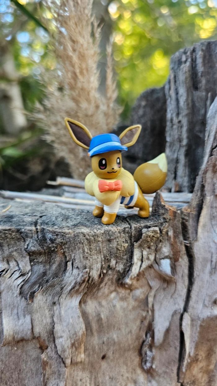 Super figurine Pokemon Nintendo tomy Évoli