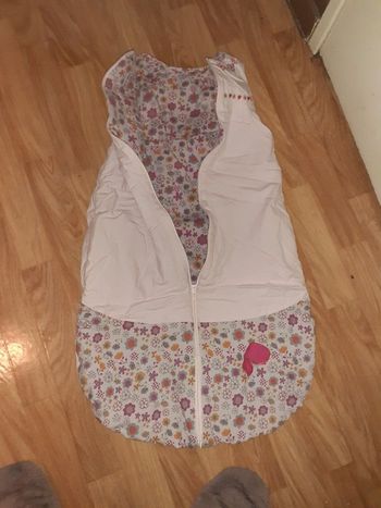 Combi pyjama 24m  5 euro les deux