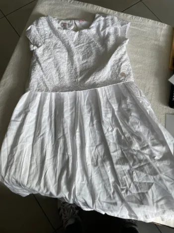 Robe sgmj 11 ans neuve