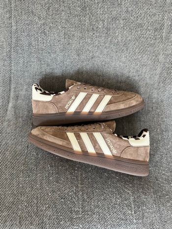 Adidas spezial marron gris blanc vache 40 très bonne état boîte ok 