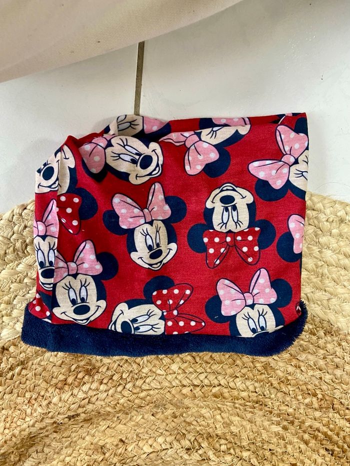 Tour de cou réversible couleur bleu et rouge motif Minnie marque Disney neuf - photo numéro 2