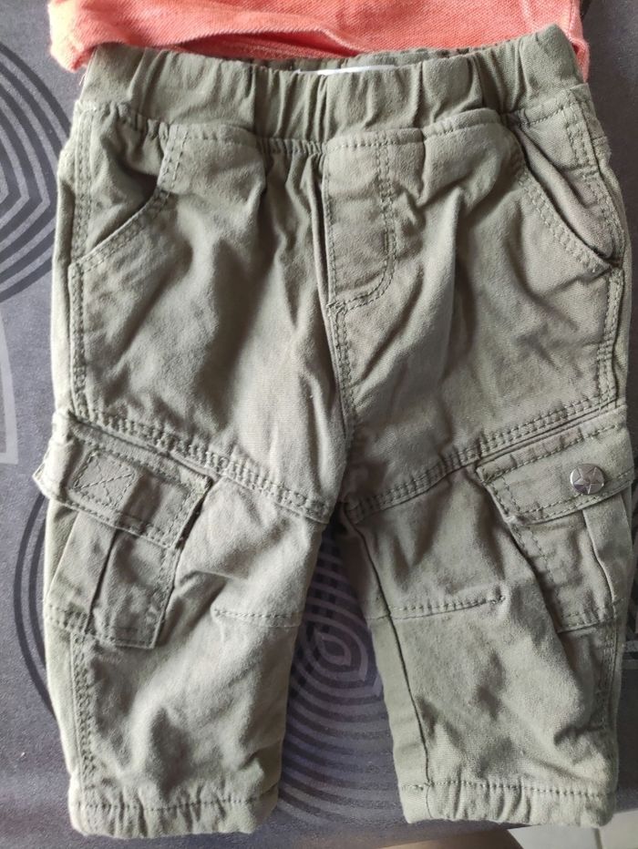 Ensemble pantalon tee-shirt - photo numéro 2