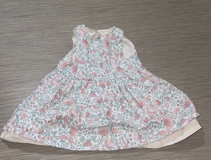 Lot vêtement bébé fille 12 mois - photo numéro 2