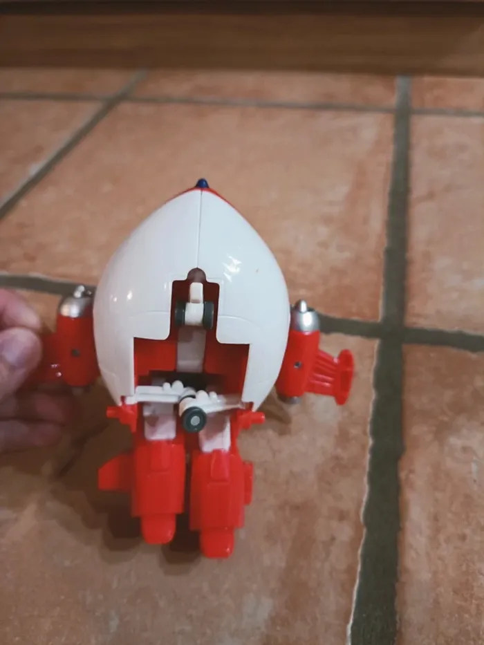 Super Wings figurine transforming Jett 12 cm avec mini jett - photo numéro 5