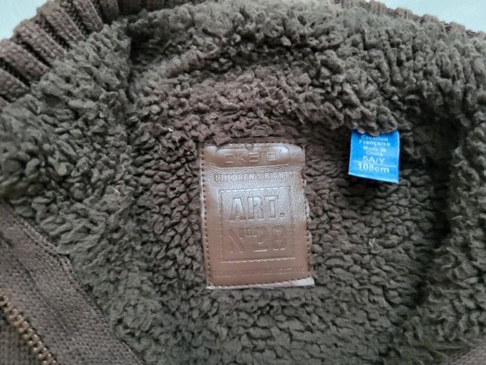 Gilet 5 ans - photo numéro 2