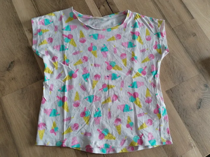 T-shirt fille 5 ans du pareil au même
