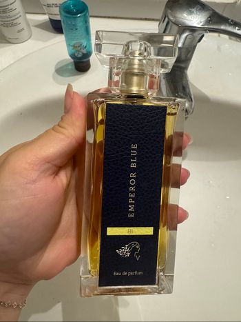 Parfum femme emperor blue eb IV