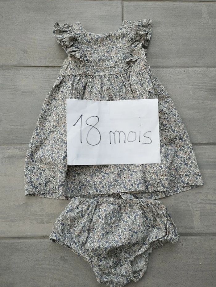 Lot n° 425 Robe Kiabi avec bloomer 18 mois