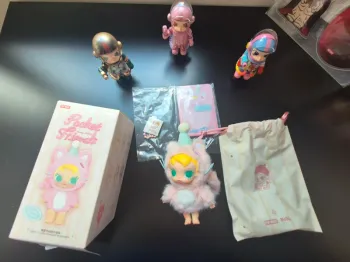Popmart baby molly pocket friends